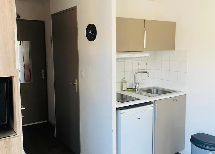 Le Petit Japonais למאלו-לה-בן